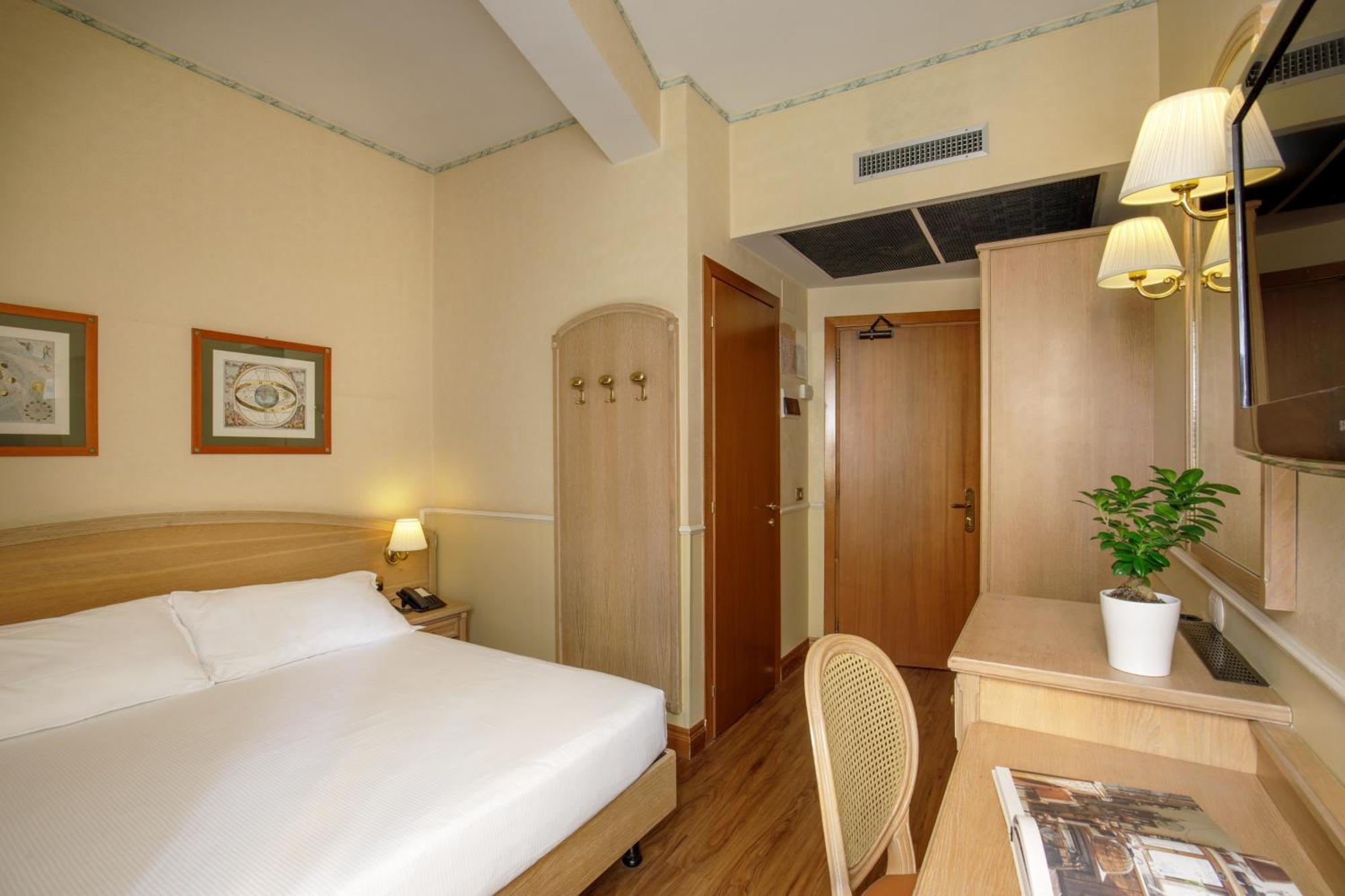 Hotel Santa Costanza By Omnia Hotels Roma Ngoại thất bức ảnh