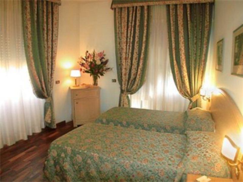 Hotel Santa Costanza By Omnia Hotels Roma Phòng bức ảnh